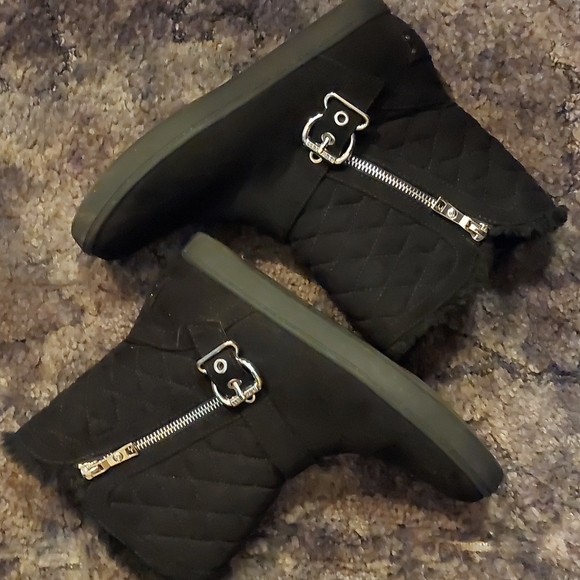 G by GUESS winter boots - Picture 1 of 6